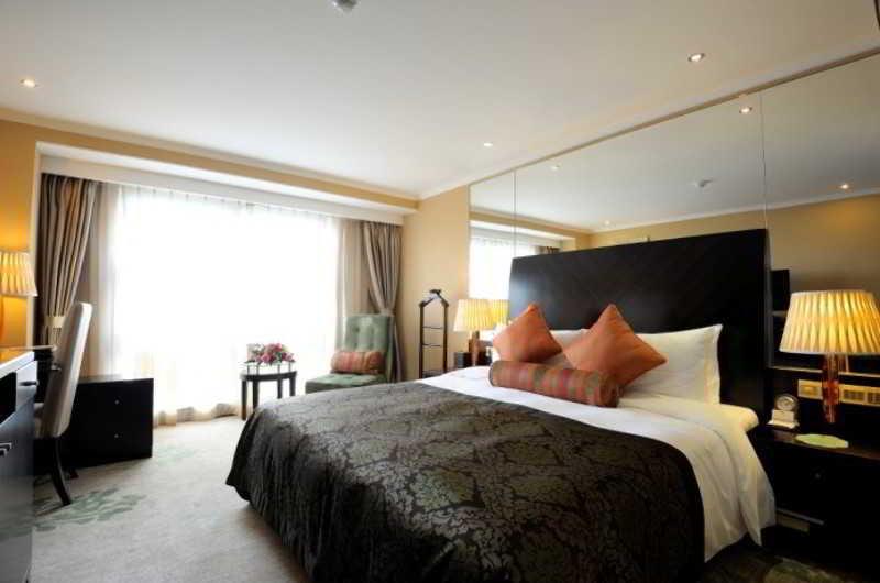 Merry Hotel Shanghai Exterior photo