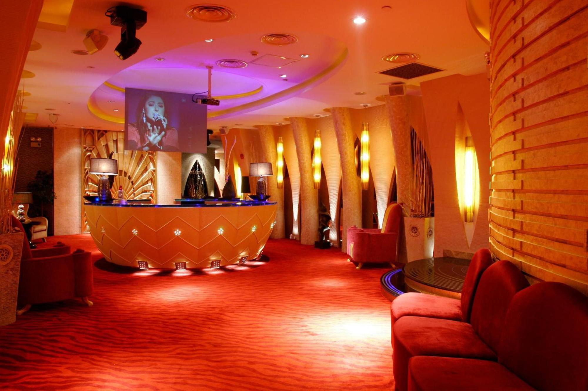 Merry Hotel Shanghai Interior photo